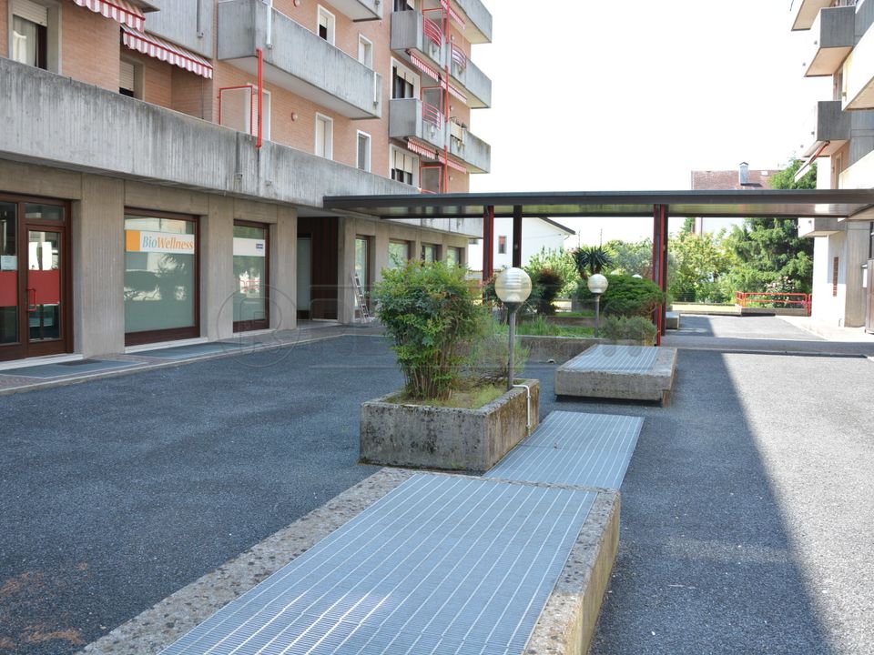 Erhvervsejendom i Manzano, Udine - foto 5