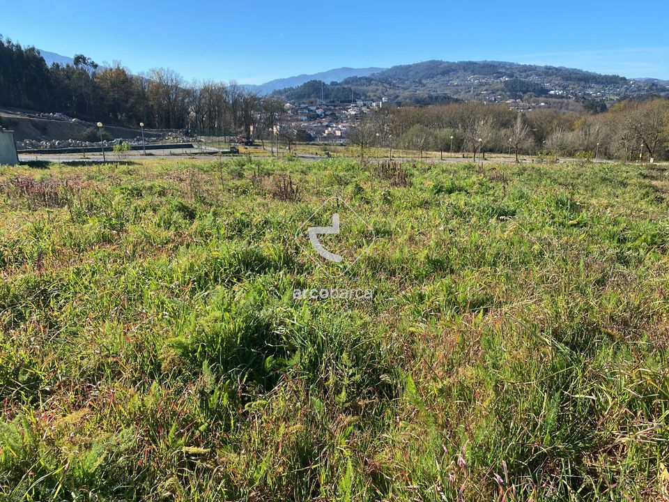 Helårsgrund i Arcos de Valdevez, Viana do Castelo - foto 1