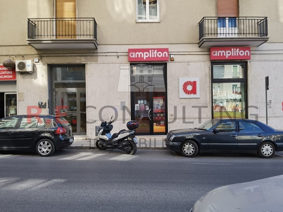 Erhvervsejendom i Martina Franca, Taranto - foto 1