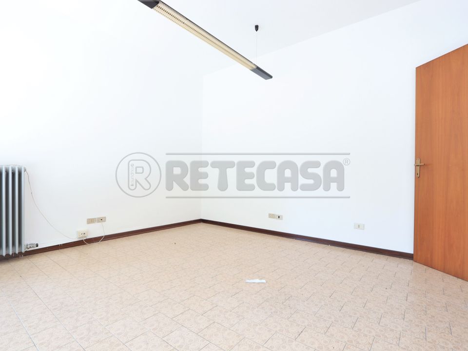 Erhvervsejendom i Castegnero, Vicenza - foto 2