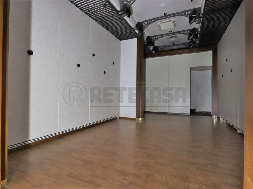 Erhvervsejendom i Torri di Quartesolo, Vicenza - foto 1