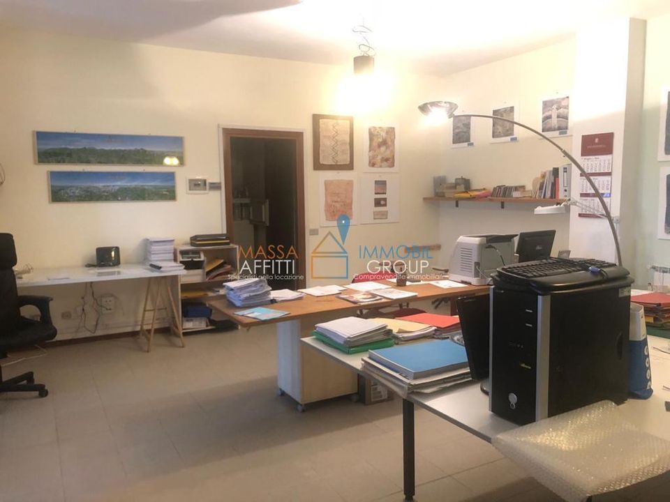 Erhvervsejendom i Massa, Massa and Carrara - foto 3