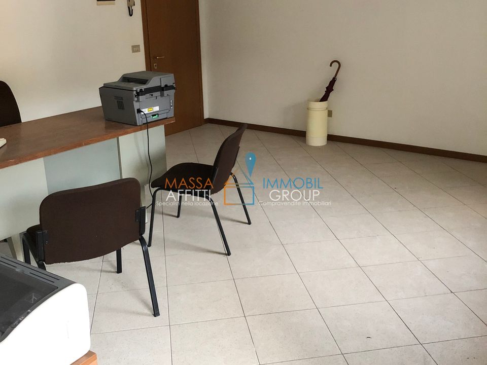 Erhvervsejendom i Montignoso, Massa and Carrara - foto 1