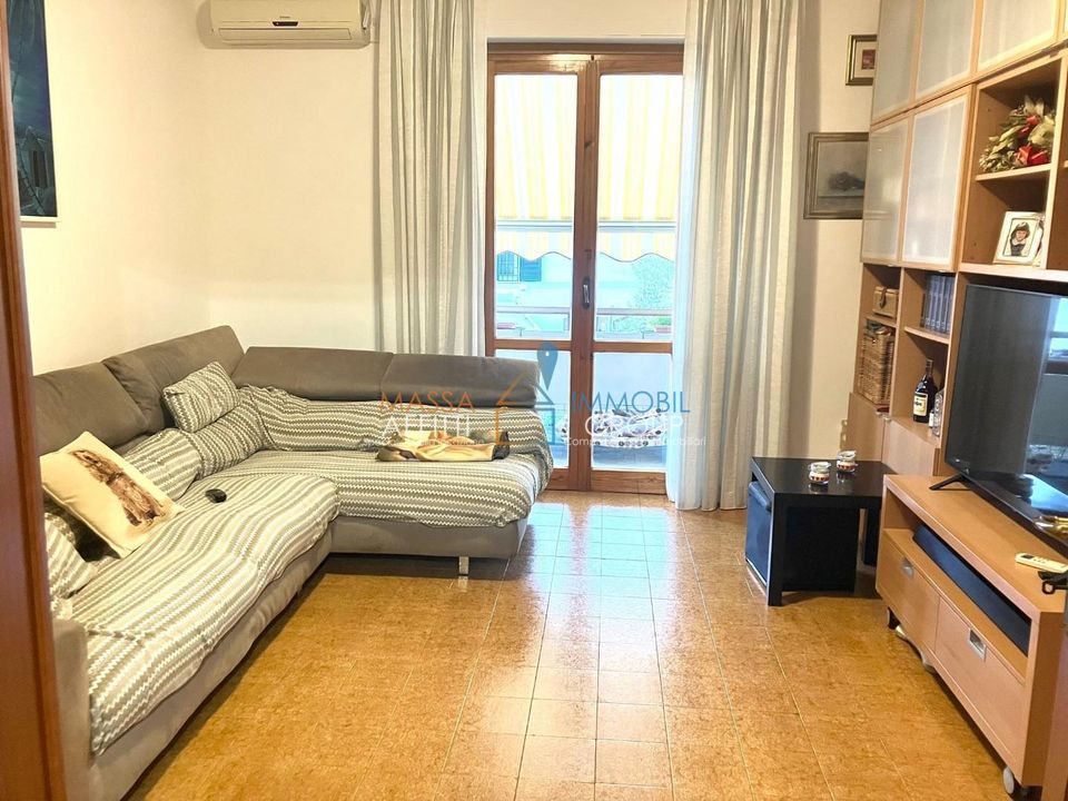 Lejlighed i Massa, Massa and Carrara - foto 1