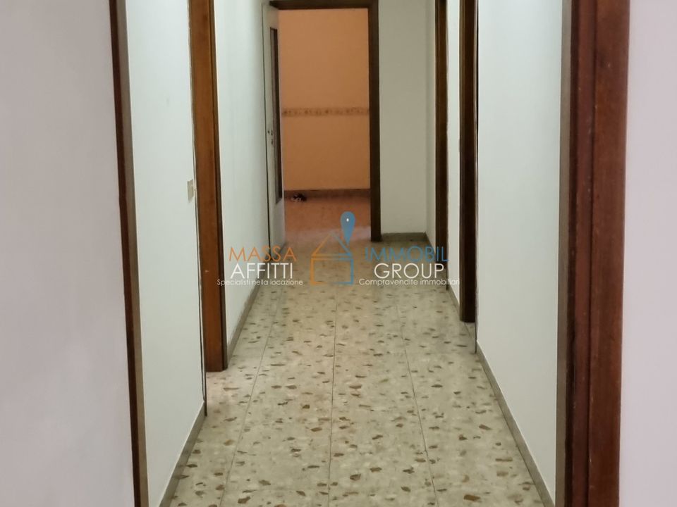 L'establiment comercial a Massa, Massa and Carrara - foto 1