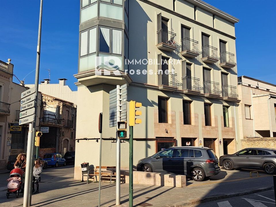 Erhvervsejendom i Figueres, Gerona - foto 2