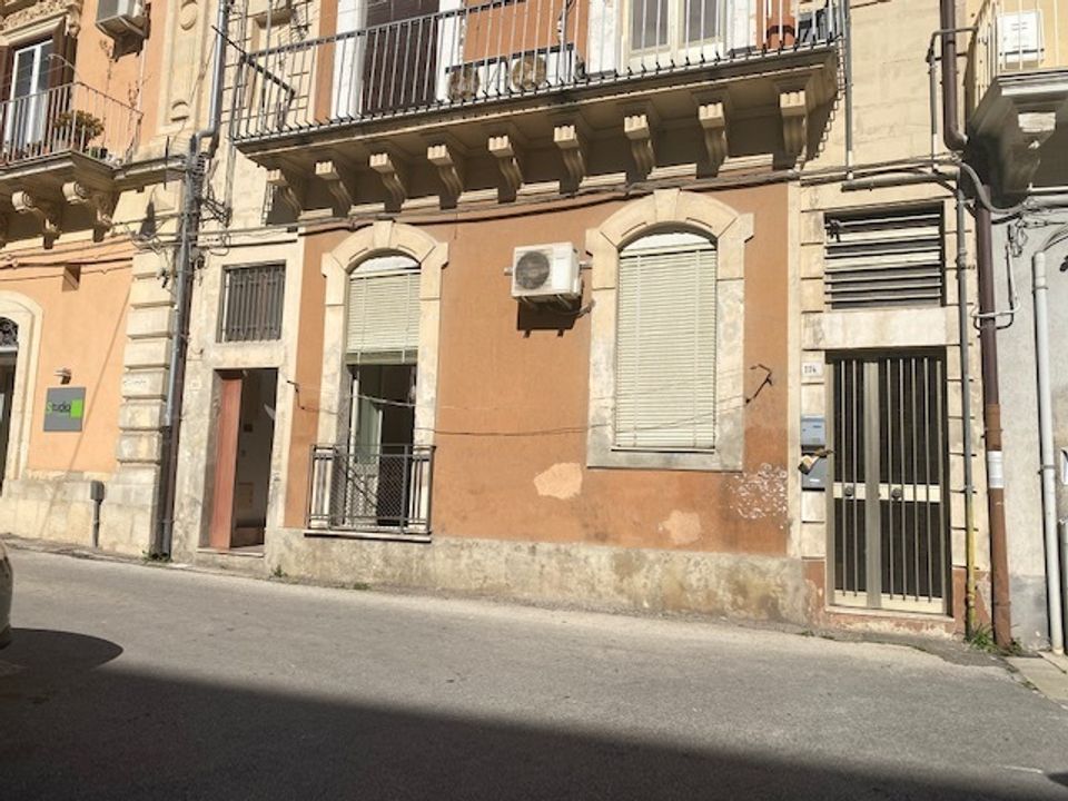 Byhus i Modica, Ragusa - foto 1