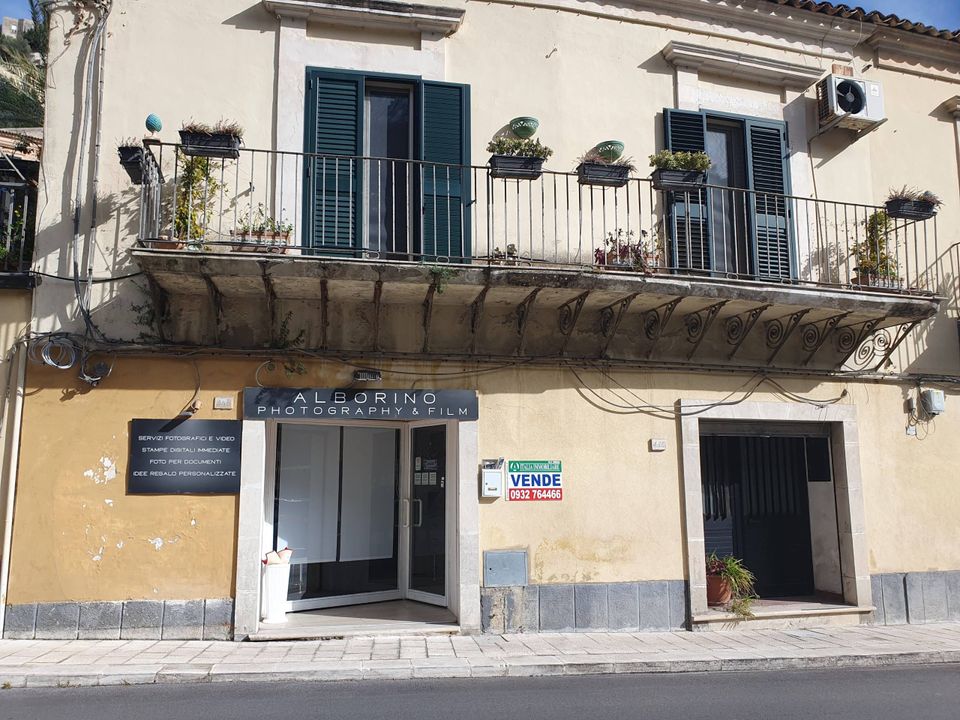 Erhvervsejendom i Modica, Ragusa - foto 1