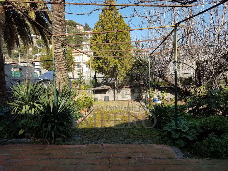 Villa i Ventimiglia, Imperia - foto 1
