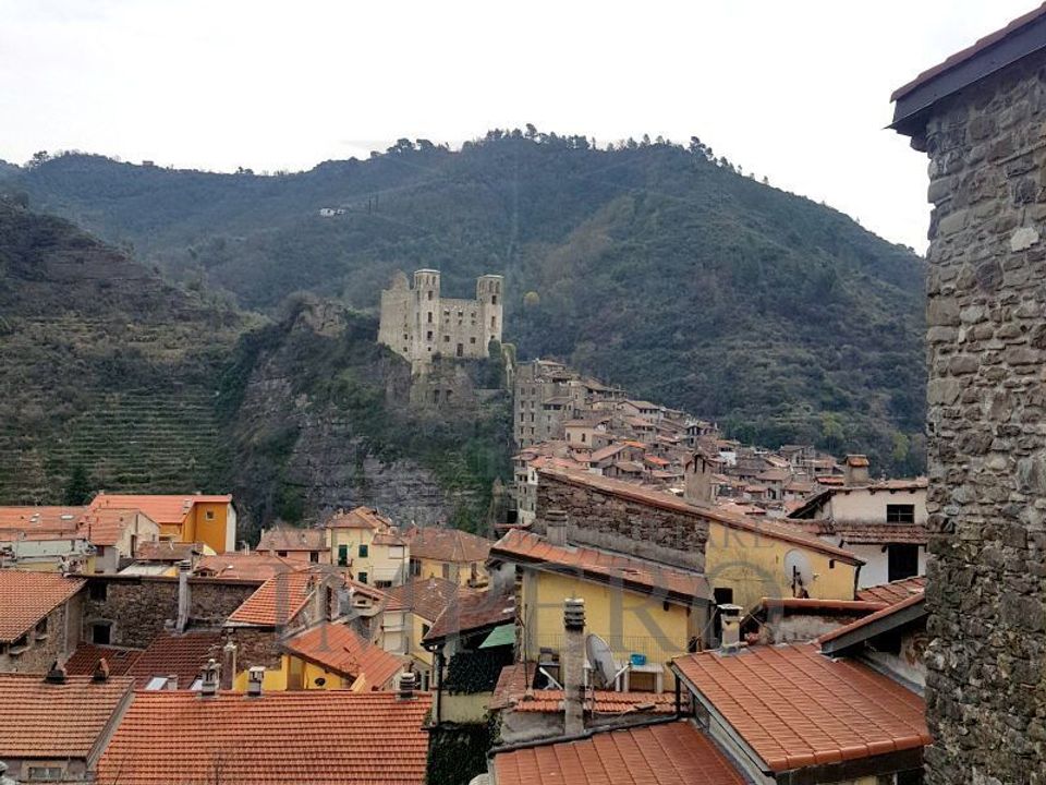 Lejlighed i Dolceacqua, Imperia - foto 1