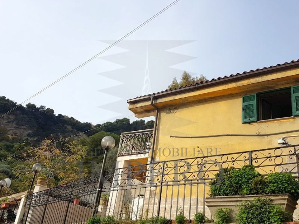Villa i Ventimiglia, Imperia - foto 2