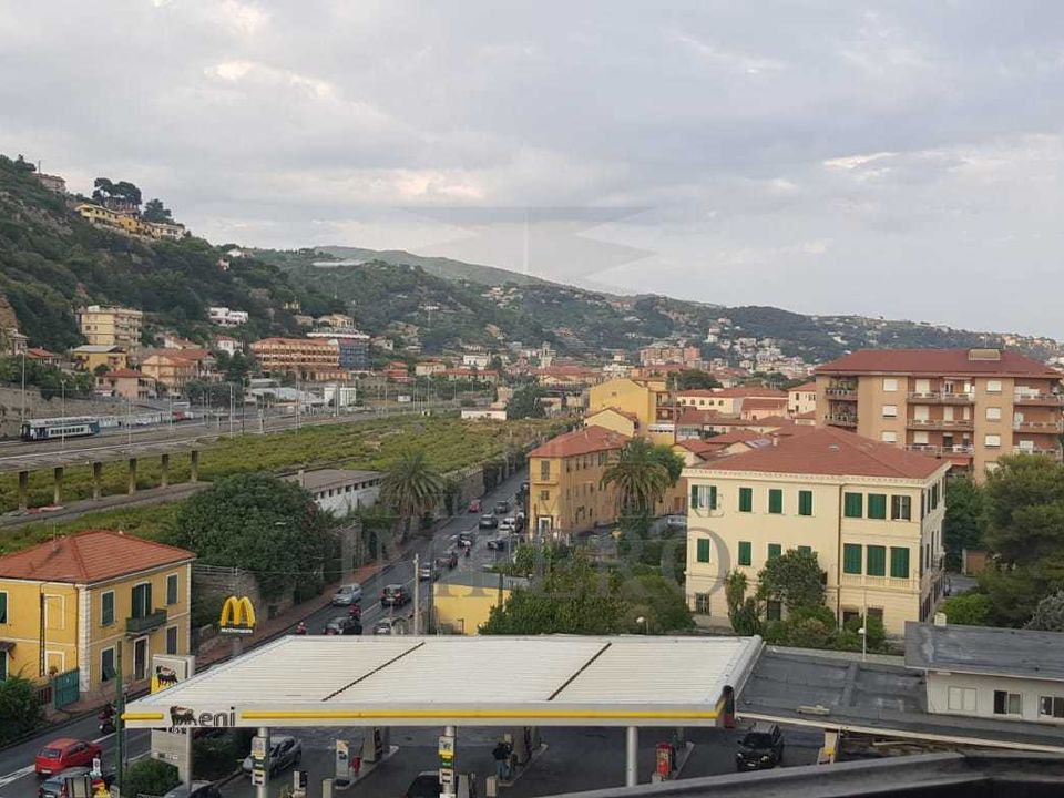 Lejlighed i Ventimiglia, Imperia - foto 2