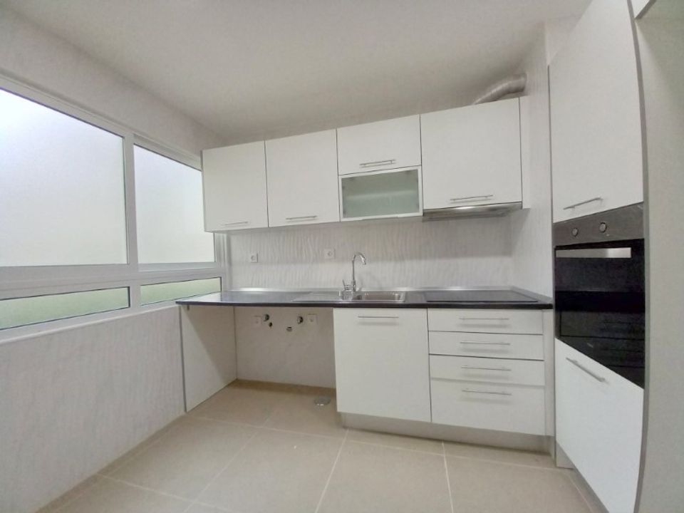 Lejlighed i Loures, Lisbon - foto 2