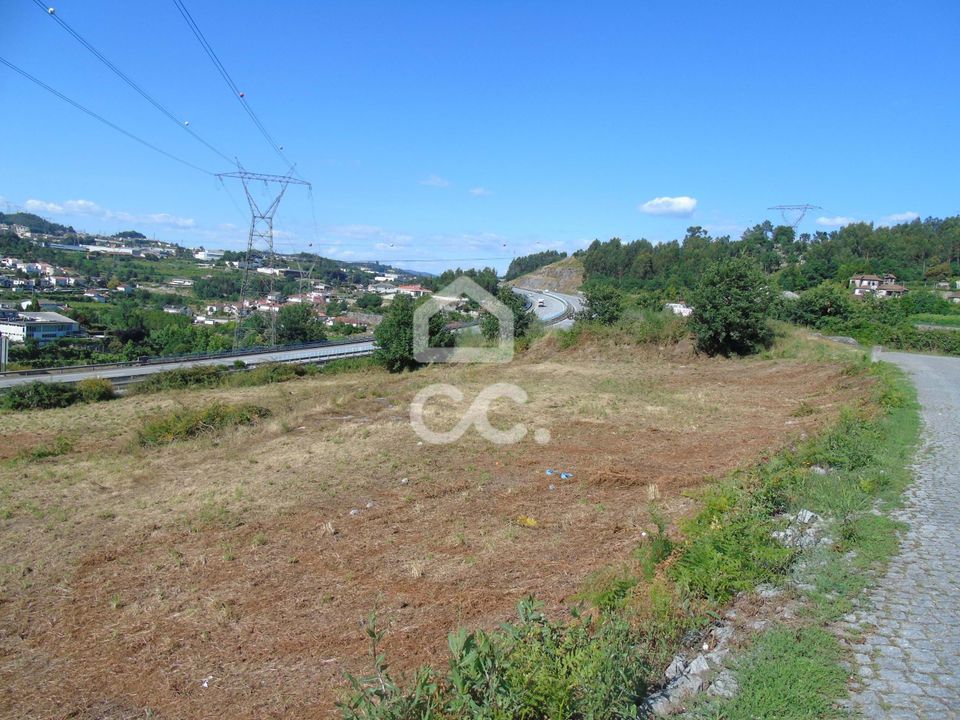 Helårsgrund i Serzedelo, Braga - foto 1