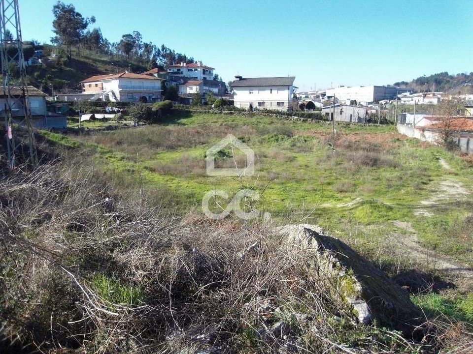 Helårsgrund i Moreira de Conegos, Braga - foto 1