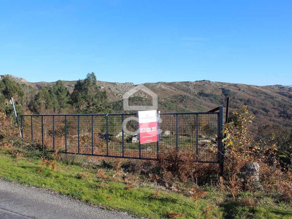 Helårsgrund i Fafe, Braga - foto 1