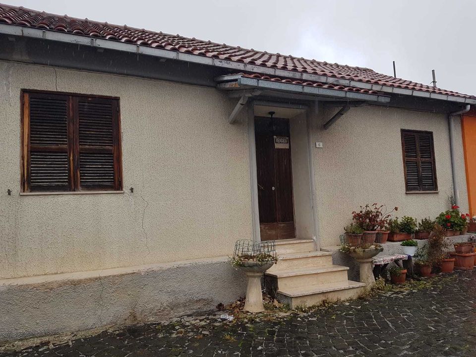 Villa i Castellafiume, L'Aquila - foto 1