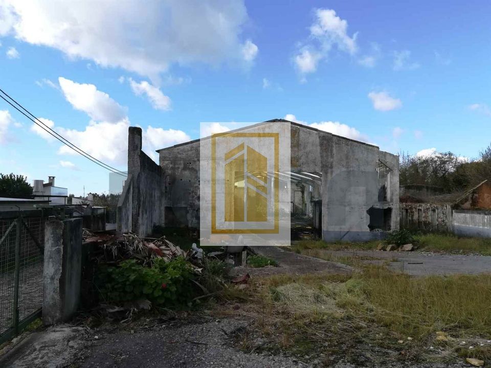 Erhvervsejendom i Oliveira de Azemeis, Aveiro - foto 1