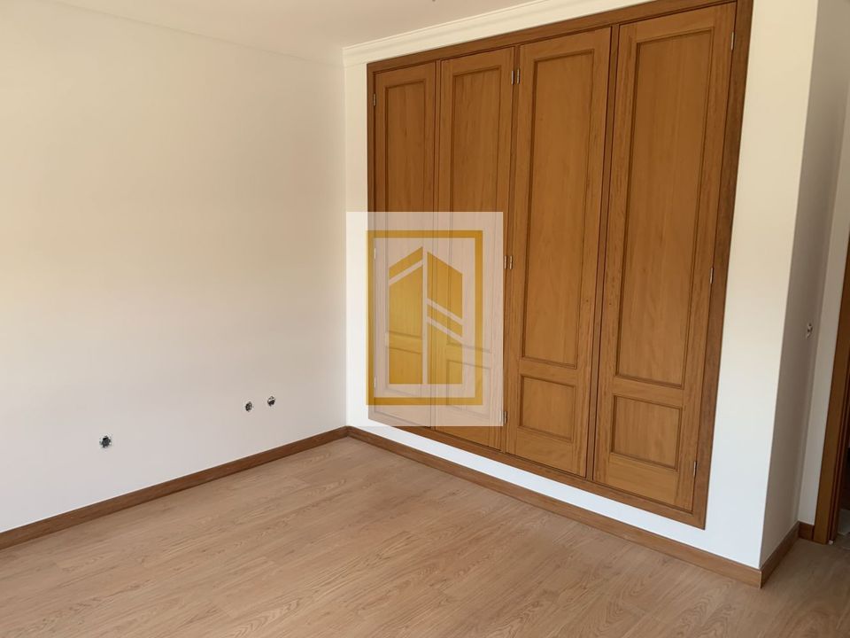 Lejlighed i Oliveira do Bairro, Aveiro - foto 1