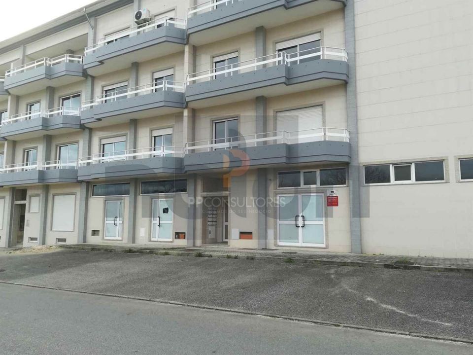 Erhvervsejendom i Oliveira do Bairro, Aveiro - foto 1