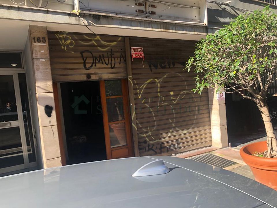 Erhvervsejendom i Bari, Bari - foto 2