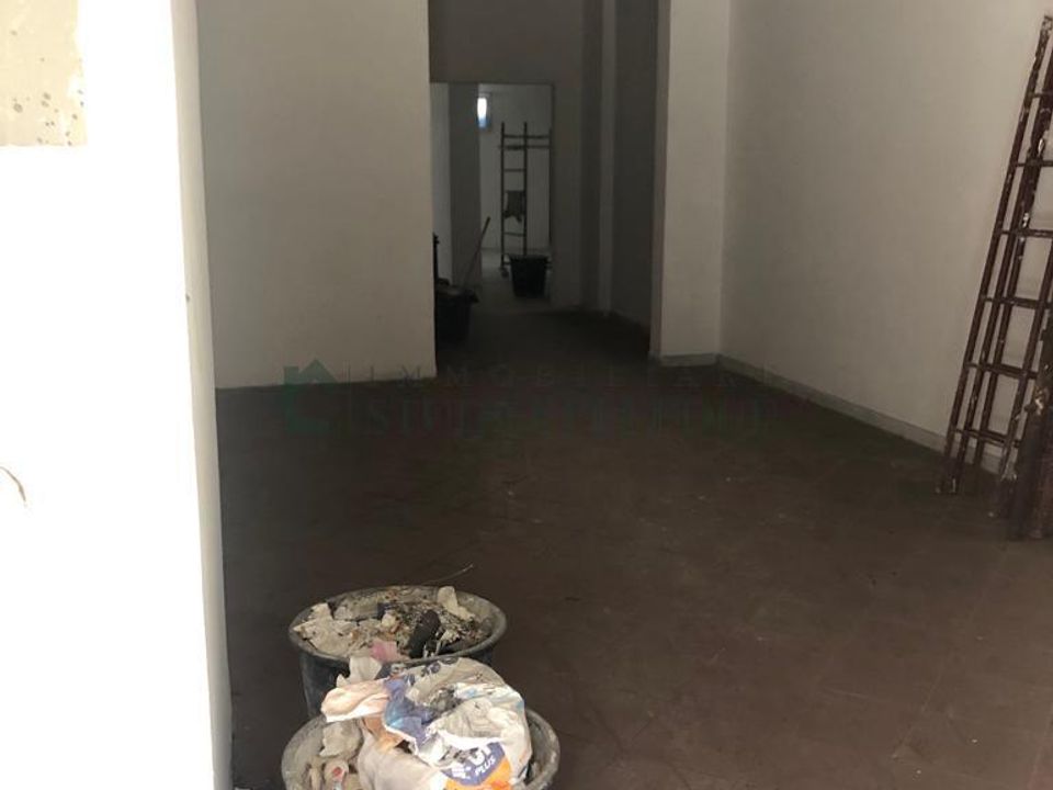 Erhvervsejendom i Bari, Bari - foto 3