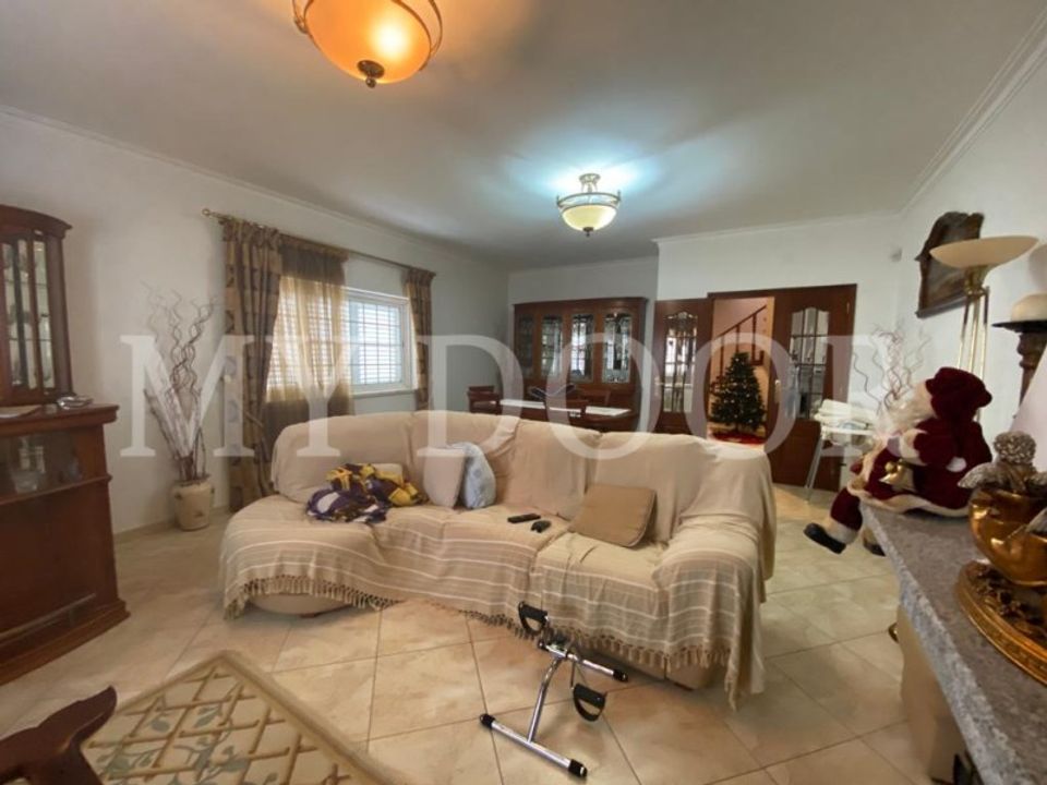 Villa i Santa Iria de Azoia, Lisbon - foto 1
