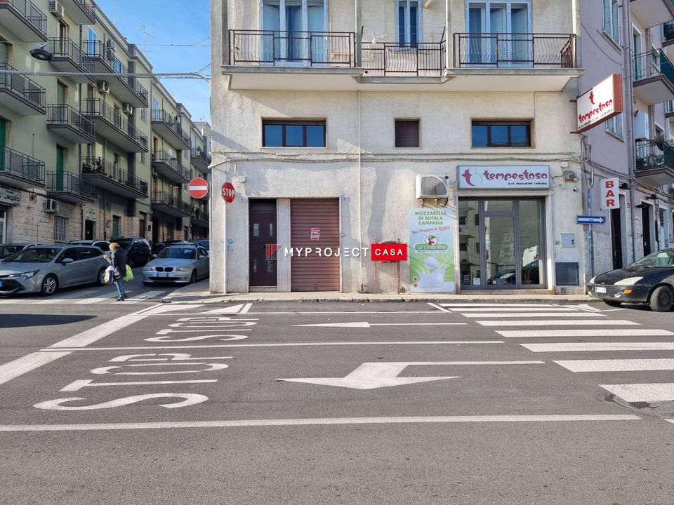 Erhvervsejendom i Martina Franca, Taranto - foto 1