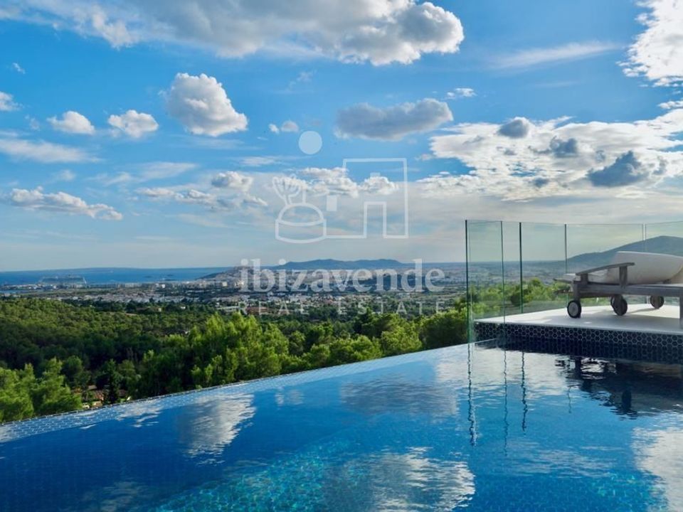 Villa a Santa Eulalia Del Rio, Ibiza - foto 1
