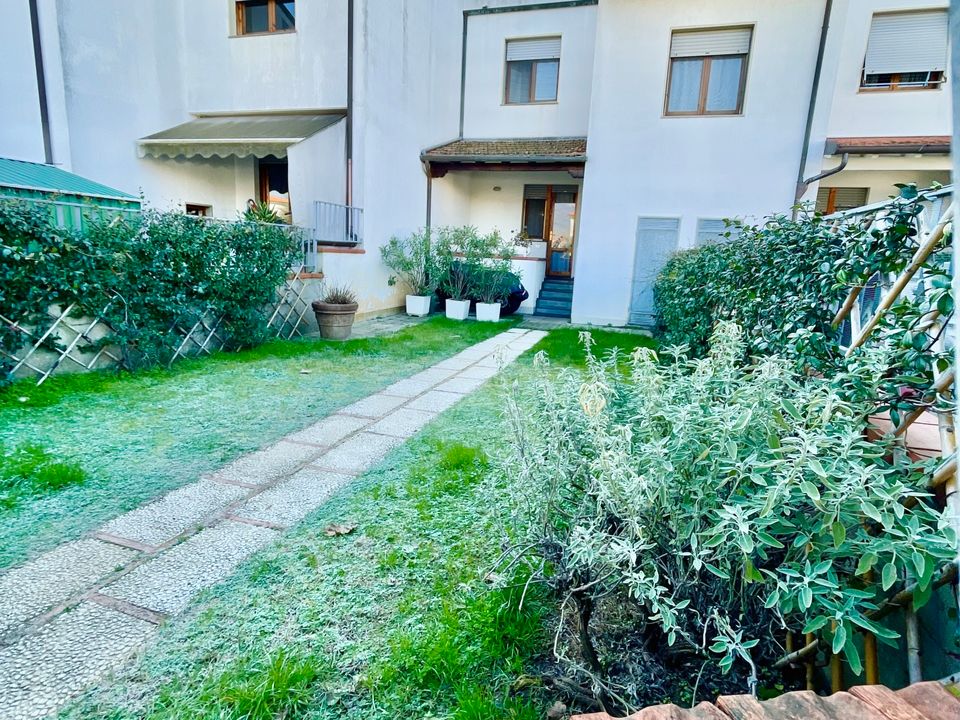 Byhus i Pietrasanta, Lucca - foto 1