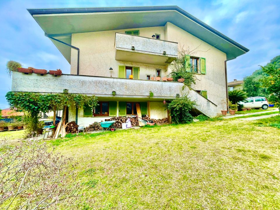 Villa i Montignoso, Massa and Carrara - foto 1