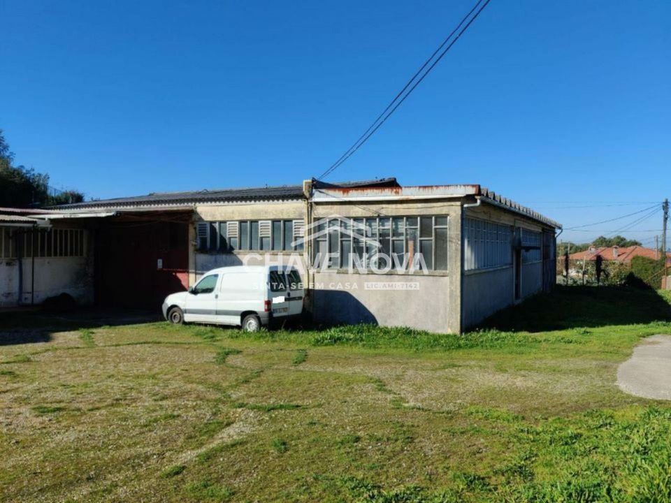 Erhvervsejendom i Oliveira de Azemeis, Aveiro - foto 1