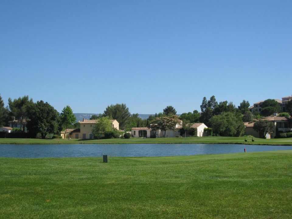 Lejlighed i Mallemort, Bouches-du-Rhone - foto 1