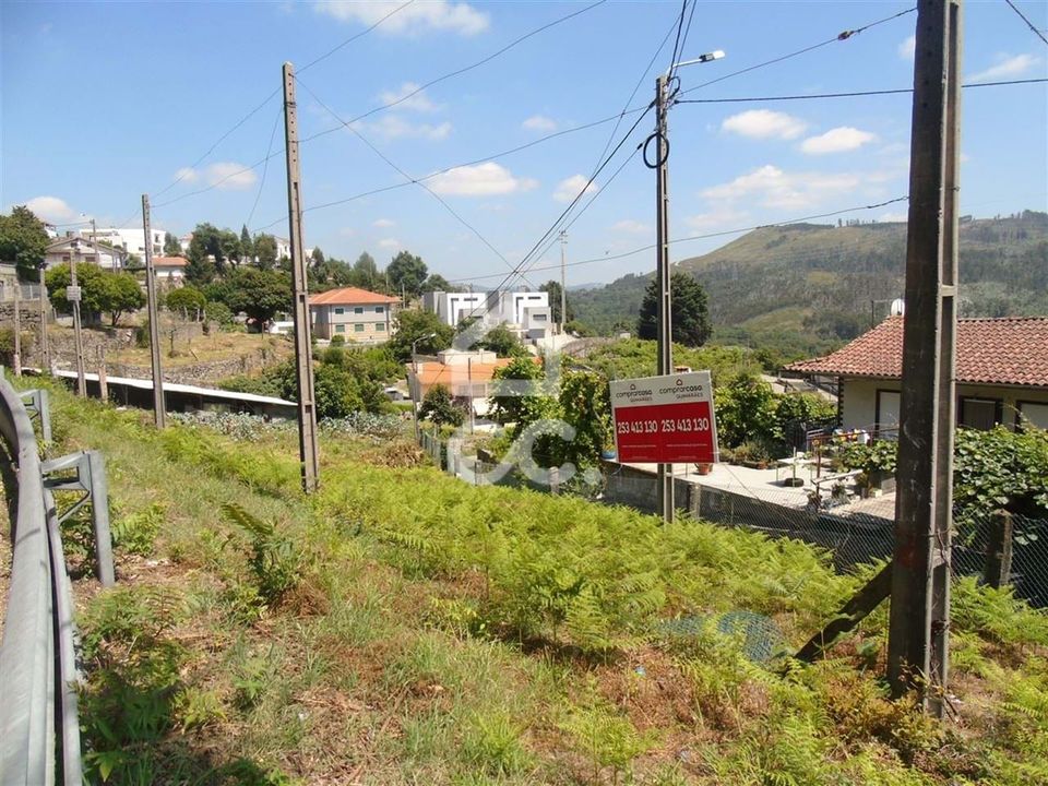 Helårsgrund i Guimaraes, Braga - foto 1