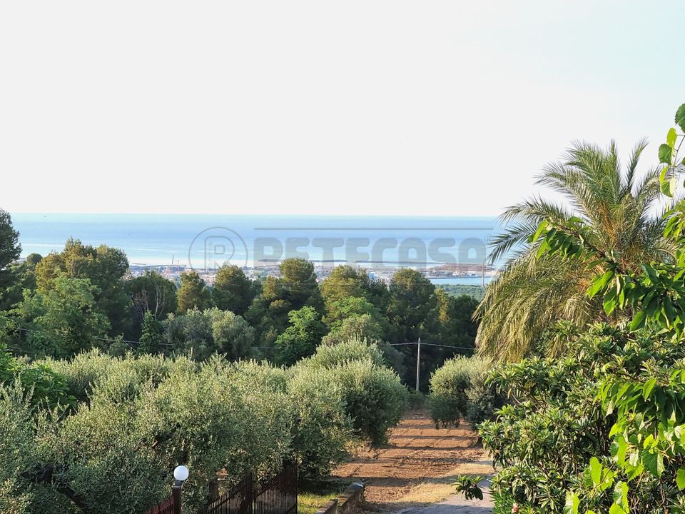 Erhvervsejendom i Pescara, Pescara - foto 1