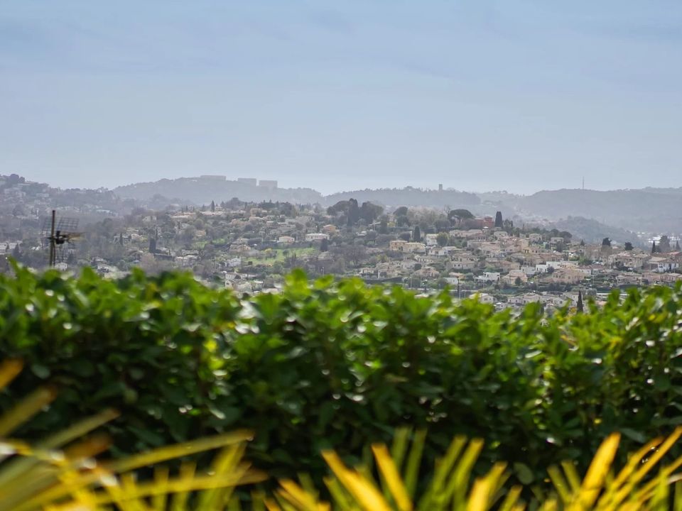 Villa i La Colle-sur-Loup, Alpes-Maritimes - foto 1