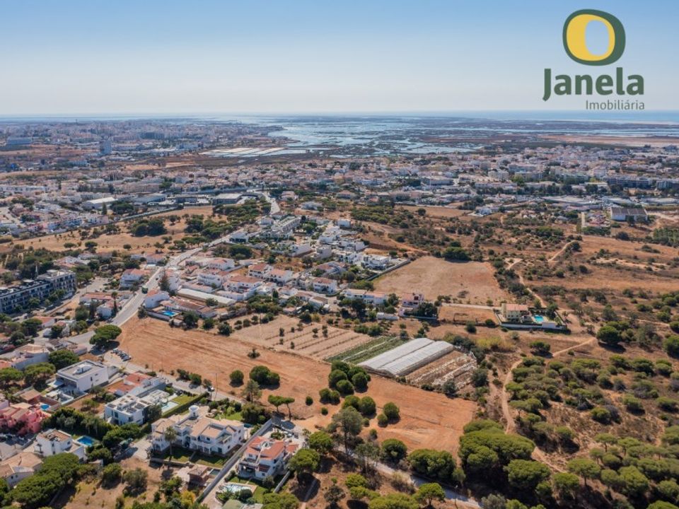 Erhvervsejendom i Montenegro, Faro - foto 4