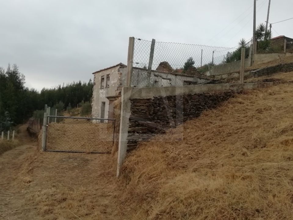 Helårsgrund i Castelo de Paiva, Aveiro - foto 4