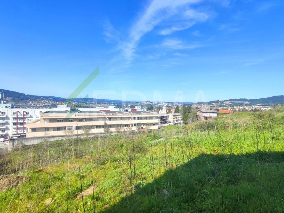 Helårsgrund i Riba de Ave, Braga - foto 1
