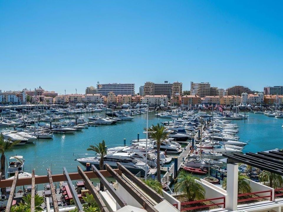 Erhvervsejendom i Vilamoura, Faro - foto 2