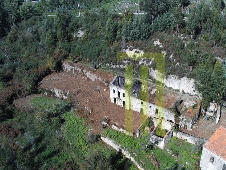 Ruinere i Oliveira do Hospital, Coimbra - foto 1