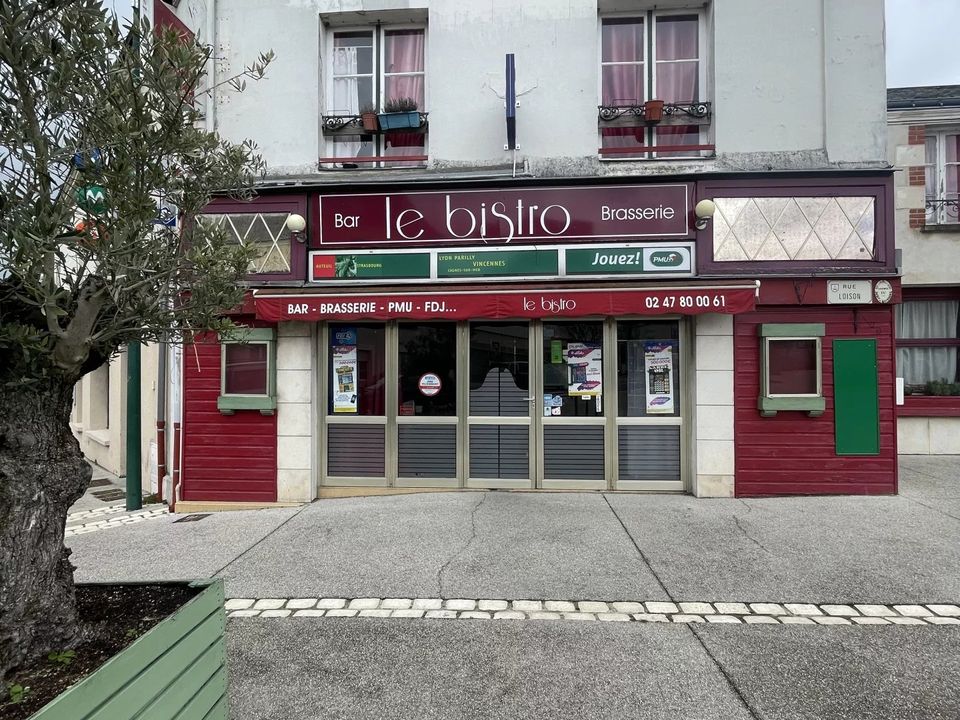 Erhvervsejendom i Tours, Indre-et-Loire - foto 1