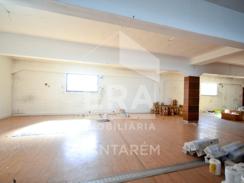 Erhvervsejendom i Almeirim, Santarem - foto 3
