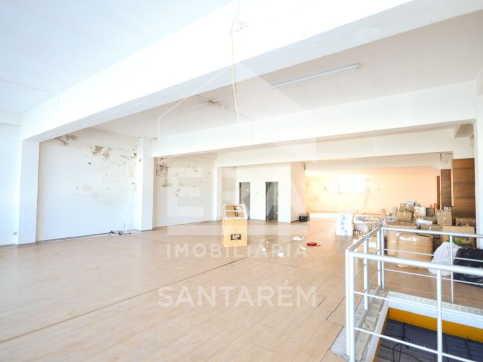 Erhvervsejendom i Almeirim, Santarem - foto 2