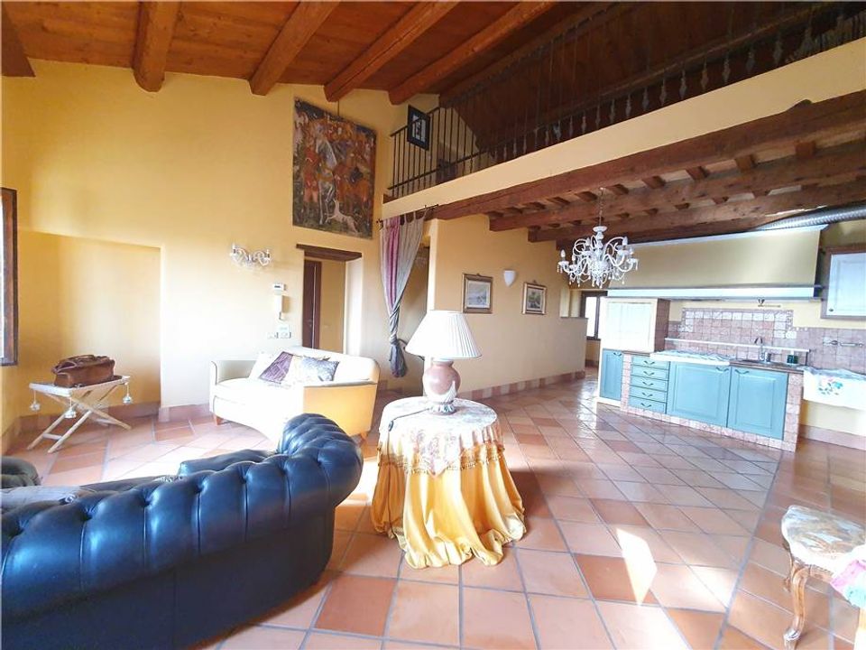 Villa i Montegranaro, Fermo - foto 1
