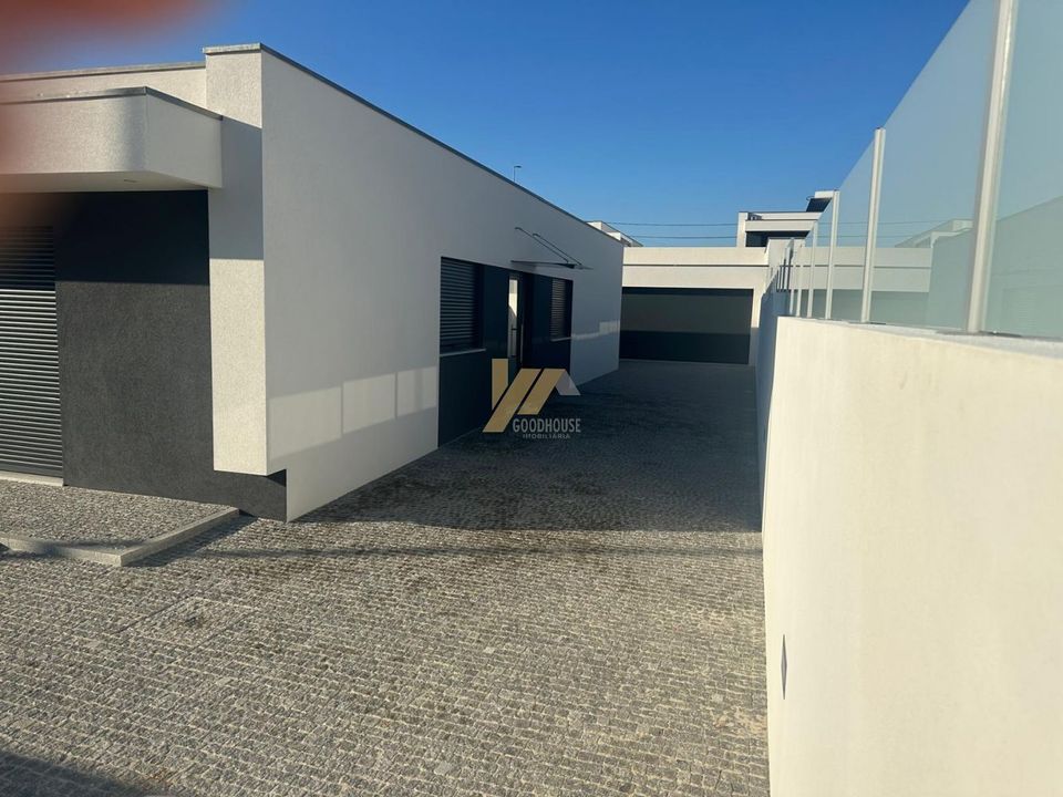 Villa i Santa Maria da Feira, Aveiro - foto 1