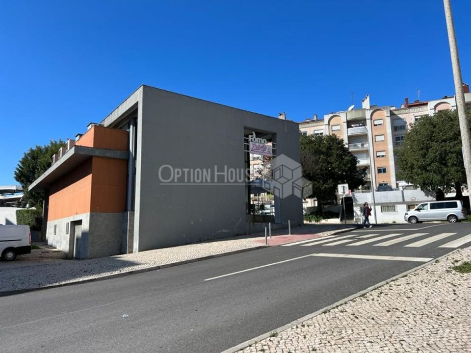 Erhvervsejendom i Rio de Mouro-Estacao, Lisbon - foto 5