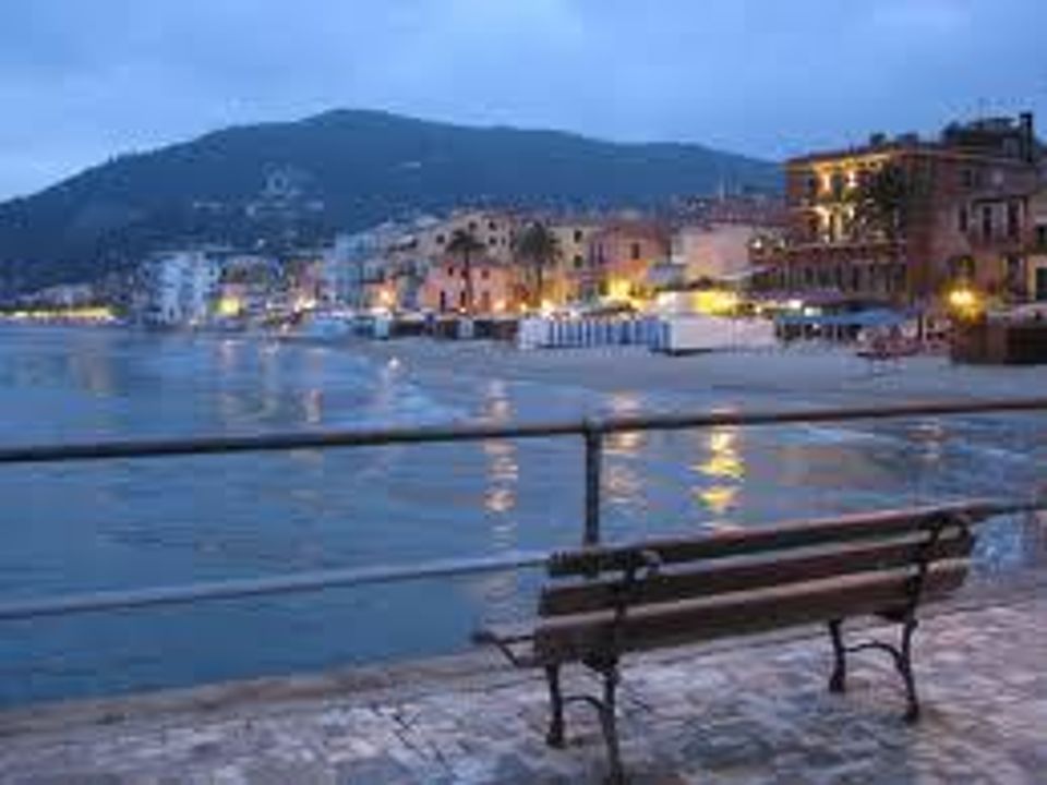 Erhvervsejendom i Alassio, Savona - foto 5