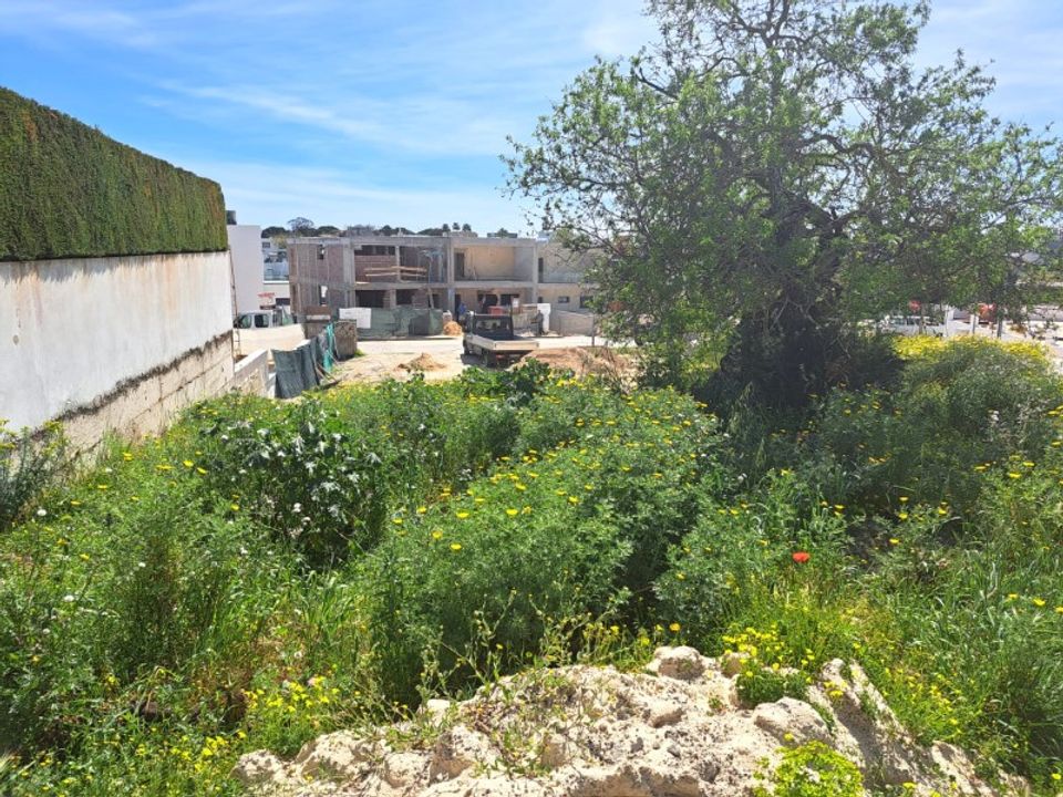 Helårsgrund i Alcantarilha, Faro - foto 1