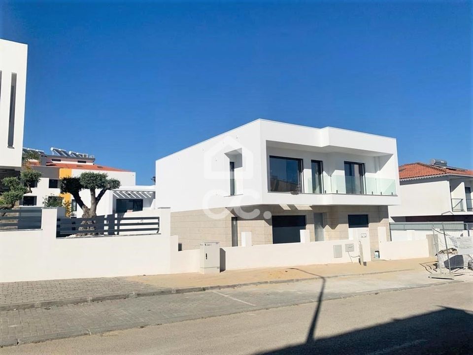 Villa i Corroios, Setubal - foto 1